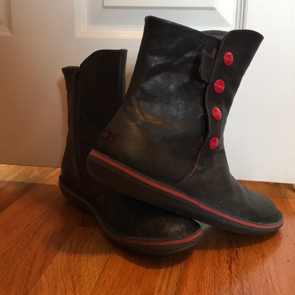 Camper Beetle Booties Size 10
